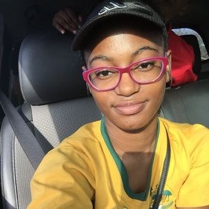 Meet your Posher, Jasmine